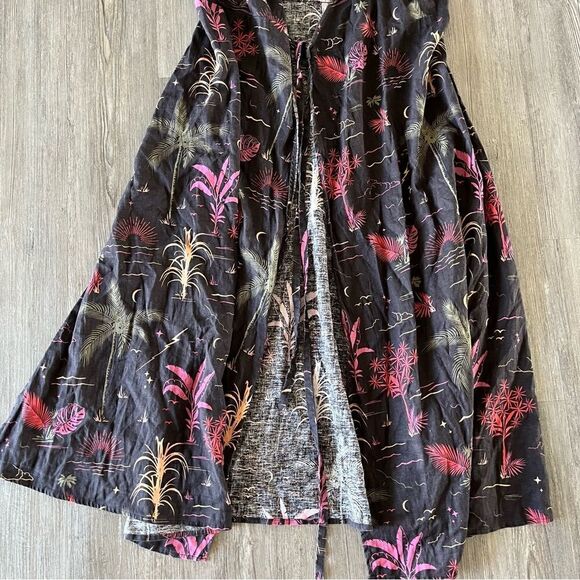 Marine Layer XS Emlyn Beach Print Midi Wrap Dress - Picture 3 of 11